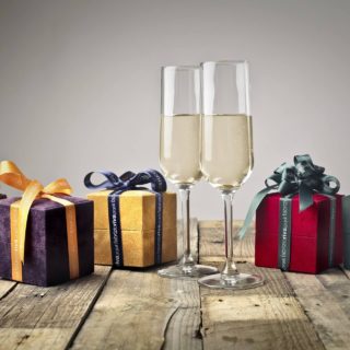 Date Ideas Canada - Gifts