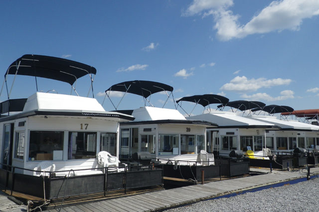 Happy Days Houseboats