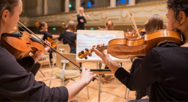 Symphony Orchestra - Arts and Entertainment - Date Ideas Canada