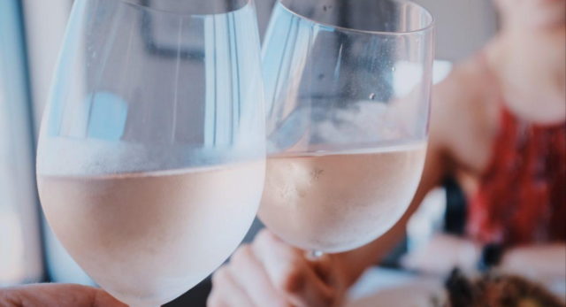 Wine Glasses - Gifts - Date Ideas Canada