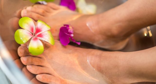 Foot Massage - Date Ideas Canada