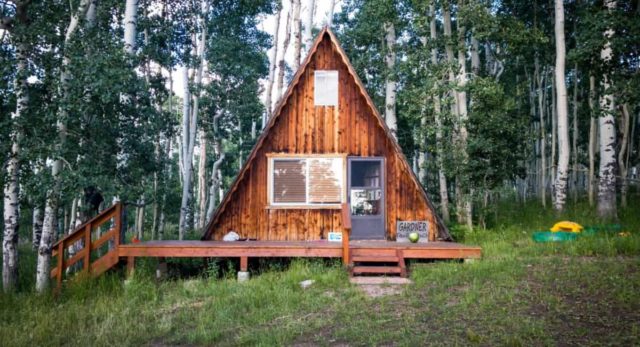 Log Cabin - Date Ideas Canada