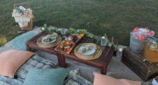 Piccadilly Luxury Picnics - Date Ideas Canada 