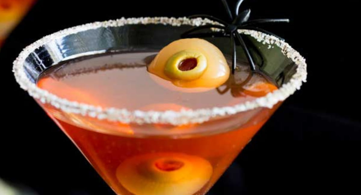 Eyeball Martini - sprinklesandsprouts.com - Date Ideas Canada