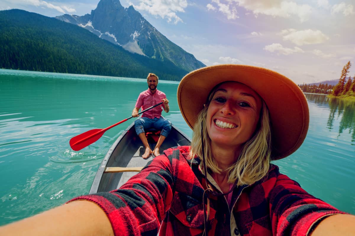 7 Ideas for the Couple That Yearns to Travel - Date Ideas Canada