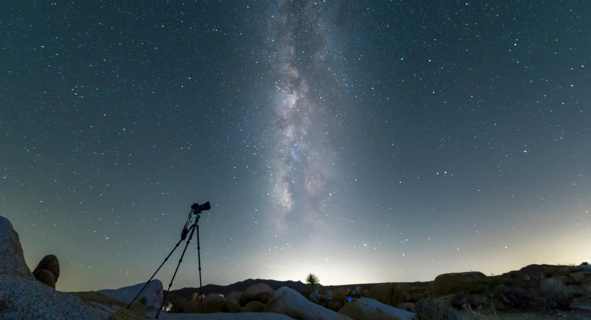 Telescope Observing Stars - Date Ideas Canada