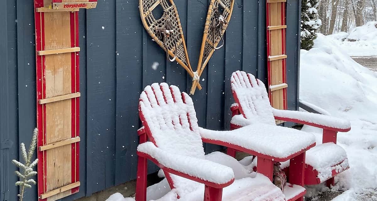 https://dateideascanada.com/wp-content/uploads/2020/12/Millcroft-Inn-Spa-Best-of-Christmas-List-Feature-Image-1200x640.jpg