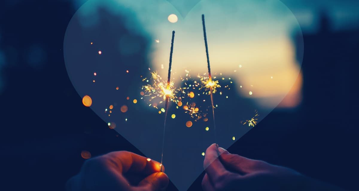 https://dateideascanada.com/wp-content/uploads/2020/12/Sparklers-in-Heart-Feature-Image-1200x640.jpg